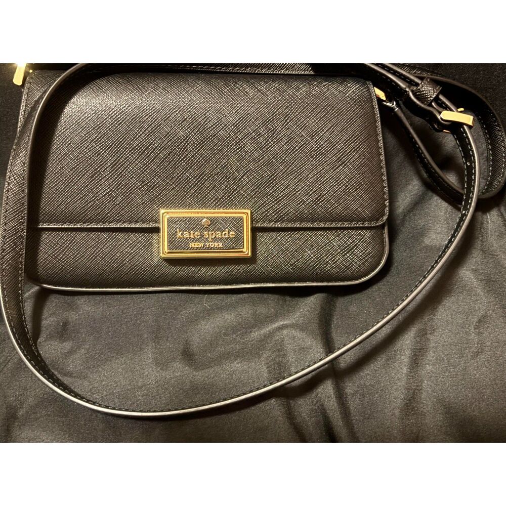 Designer purses - Picture 3 of 6